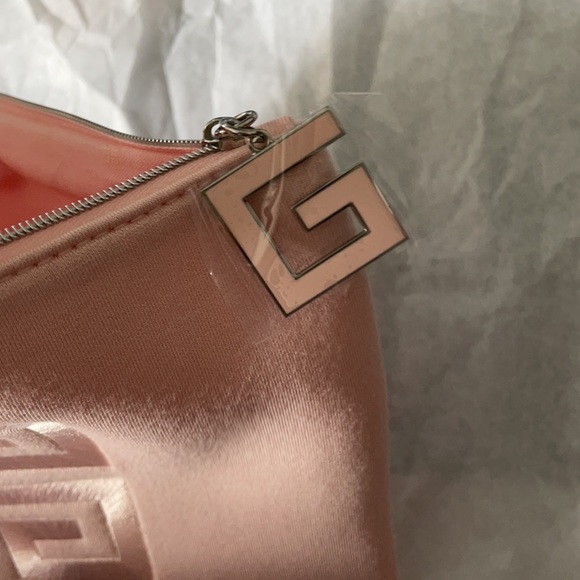 Givenchy pink pouch - Picture 5 of 5